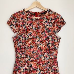 ZARA - M - Floral From Fitting Dress
